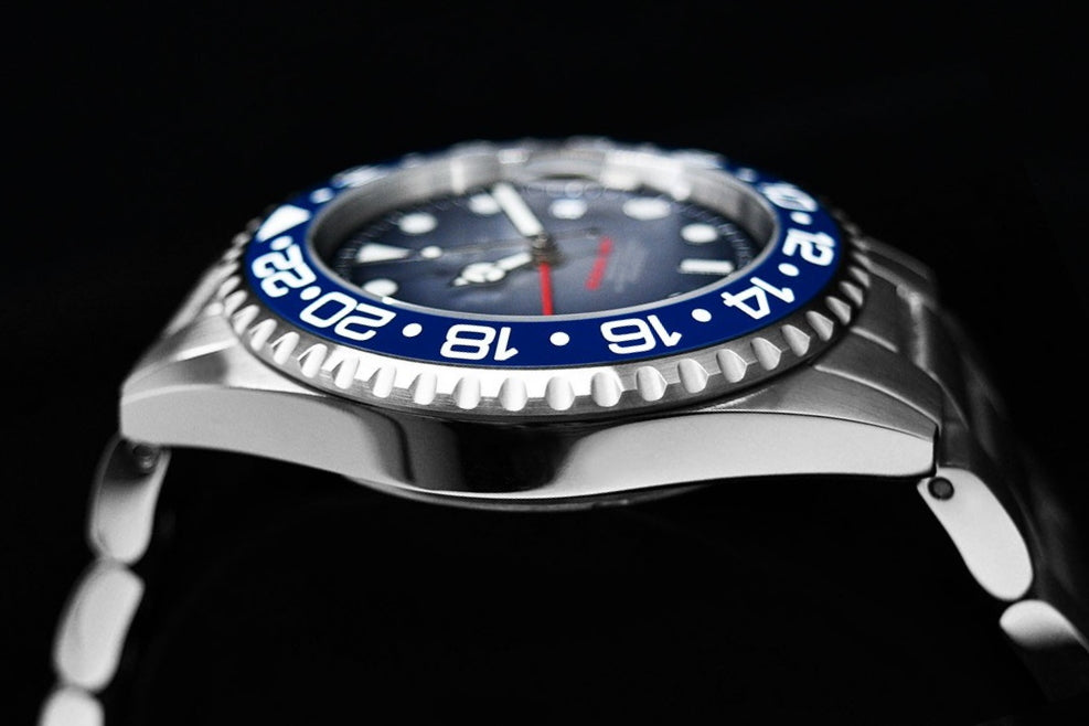 OCEAN 1 GMT PREMIUM BLUE CERAMIC LIMITED exclusively only here